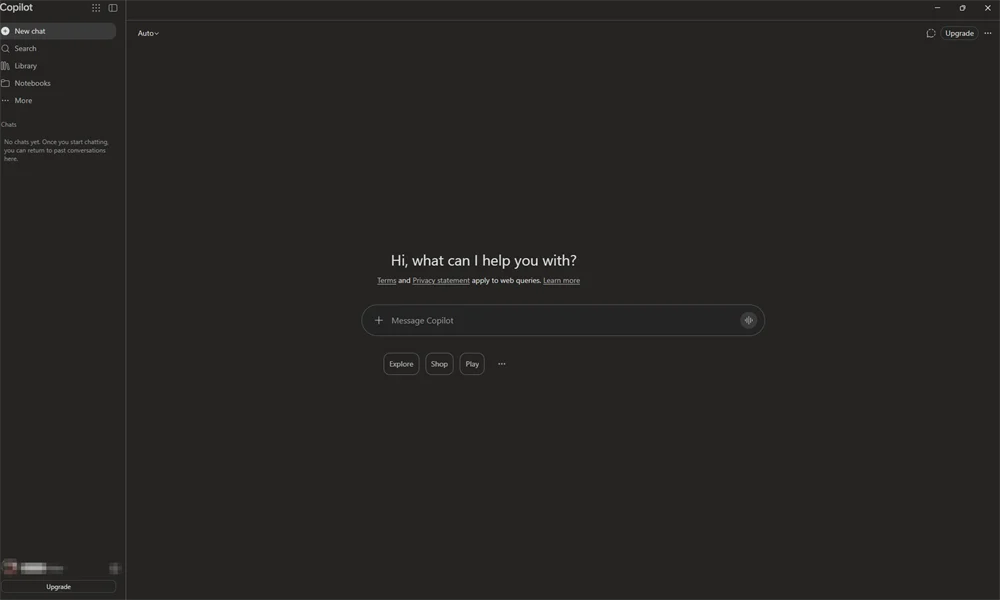 Aplikasi Microsoft Copilot di Windows dengan kolom Message Copilot dan menu New chat, Search, Library, serta Notebooks di sisi kiri